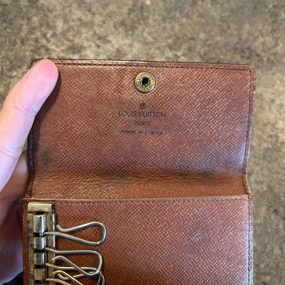 Authentic Louis Vuitton Monogram Key/Card Holder - Picture 9 of 9